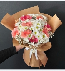 Buket pembe celbere papatya